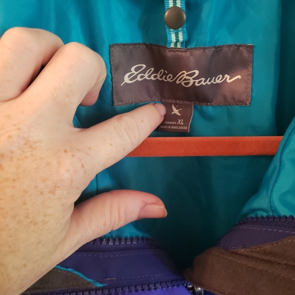 Eddie Bauer rain jacket - Picture 2 of 3